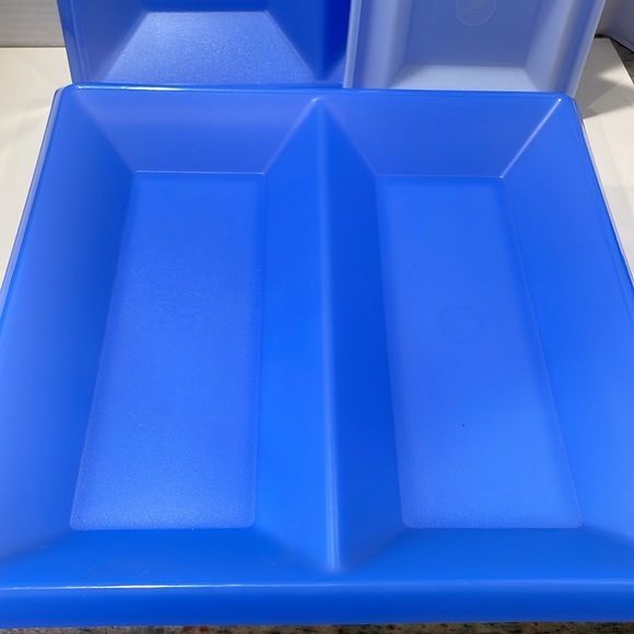 Tupperware serving trays (2 sets) - Picture 2 of 9